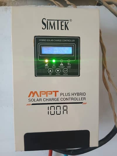 Simtek MPPT Plus Hybrid Solar Charger Controller 100A.