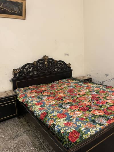 Wooden bed with 2 side tables