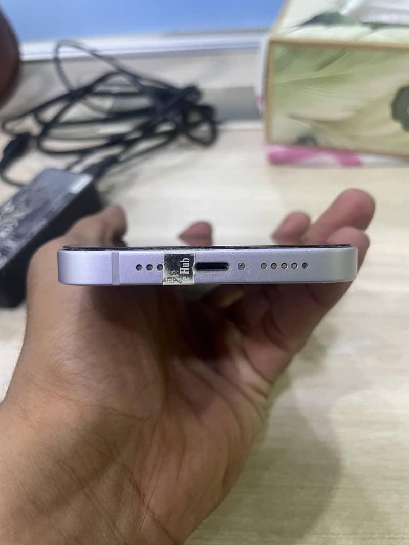 Apple iPhone 14 7
