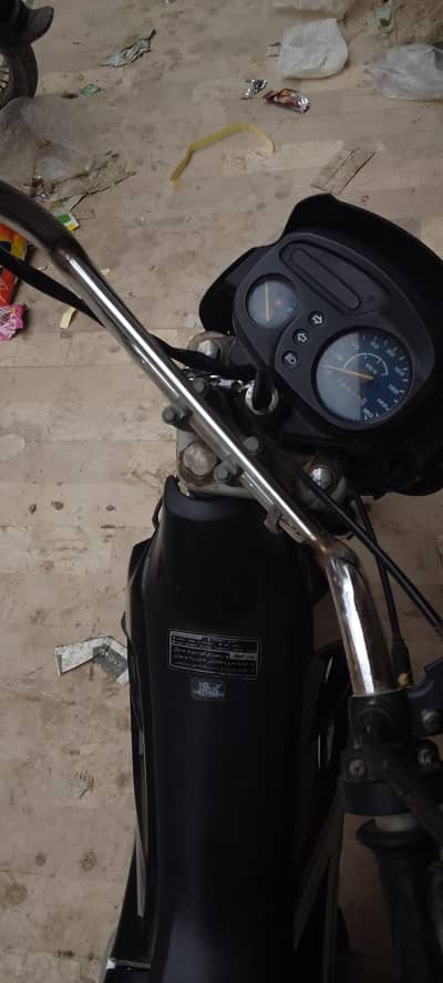 automatic petrol Scooty