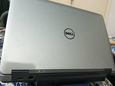 Latitude E6540 i7 4gen 16gb ram 2gb graphics card