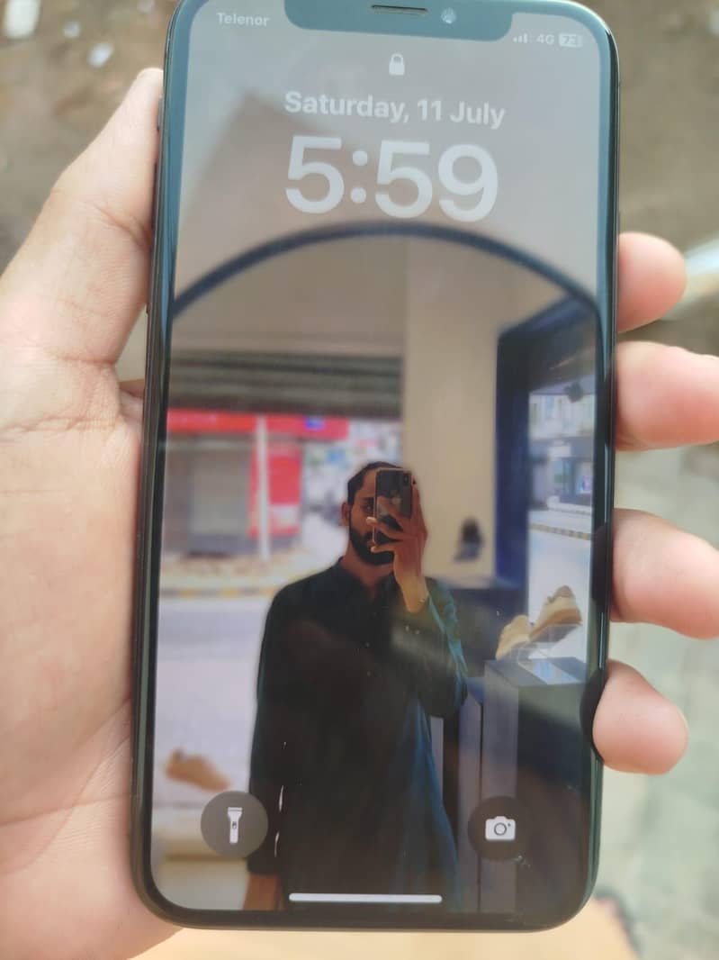 Apple iPhone X 0