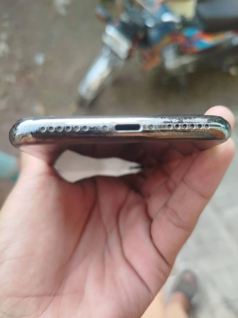 Apple iPhone X 1