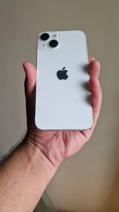 Apple iPhone 13