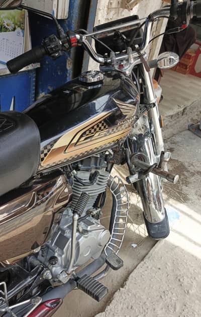 Honda CG 125 gold edition 2025