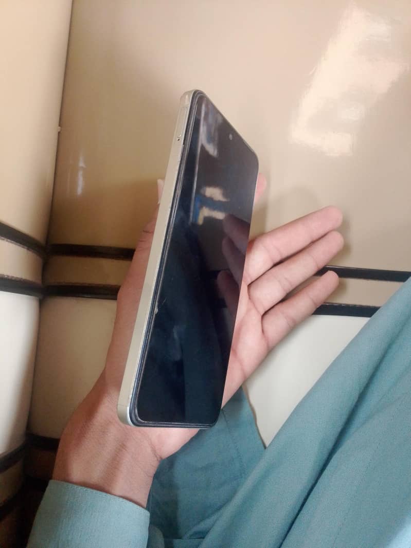 Realme C75 3
