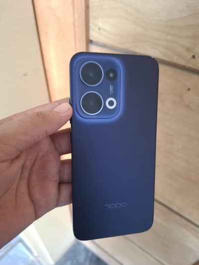 OPPO Reno13 for urgent sale