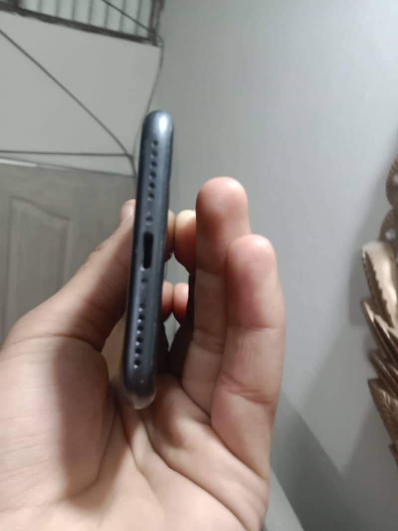 Apple iPhone 8 Plus 1