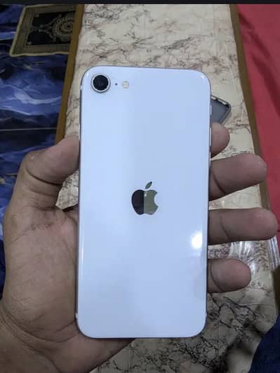 I phone se 2020