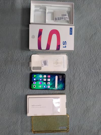 Vivo S1 4/128 with box 1 hand use good condition bilkul ok hai