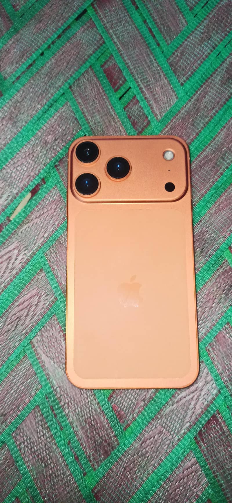 Apple iPhone 11 4