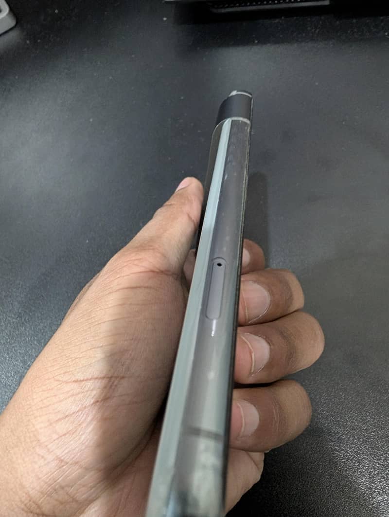 Google Pixel 8 2