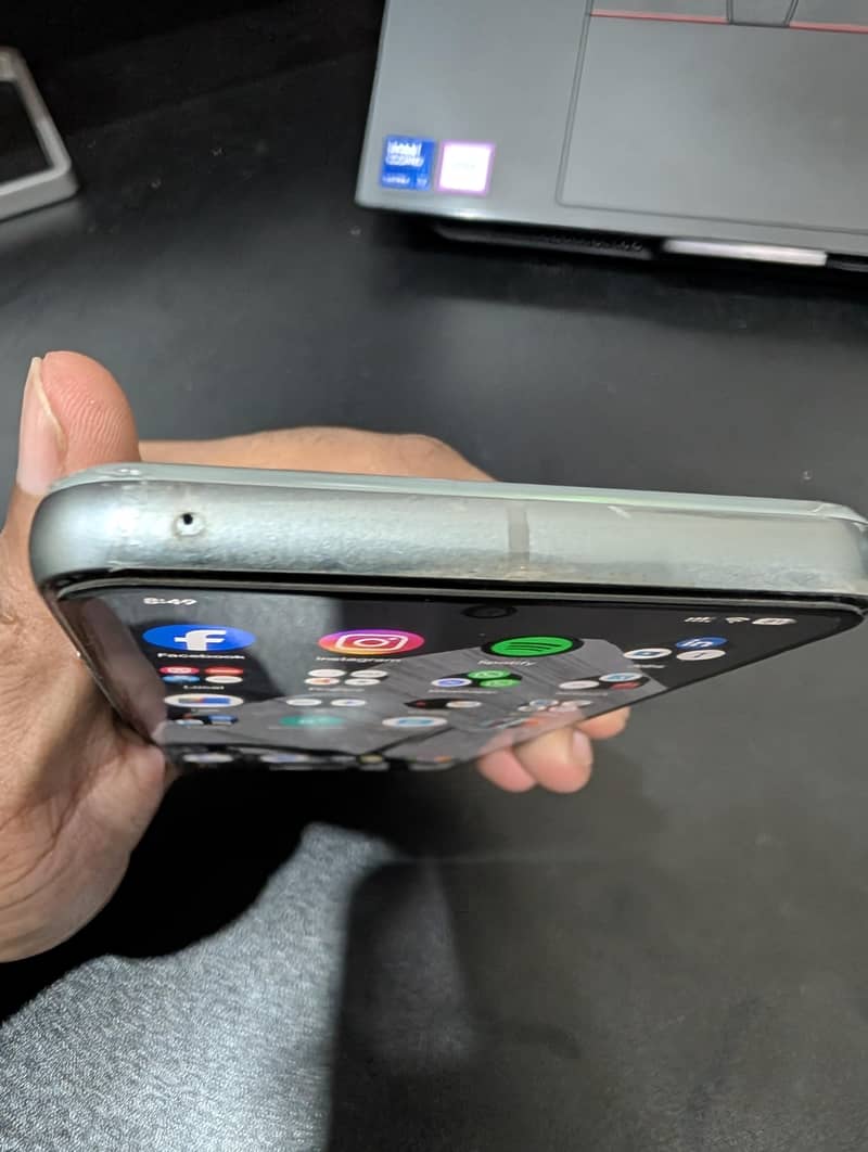 Google Pixel 8 3