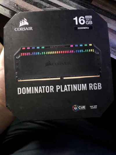CORSAIR DOMINATOR PLATINUM RGB 8X2 16GB DDR4 3200MT