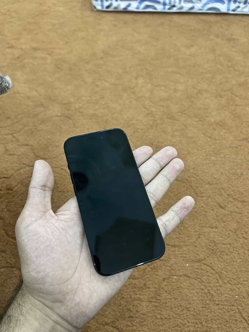 Iphone 15 2