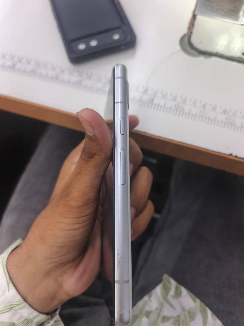 Google pixel 7A 1