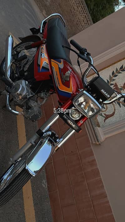 Honda CD 70 2025