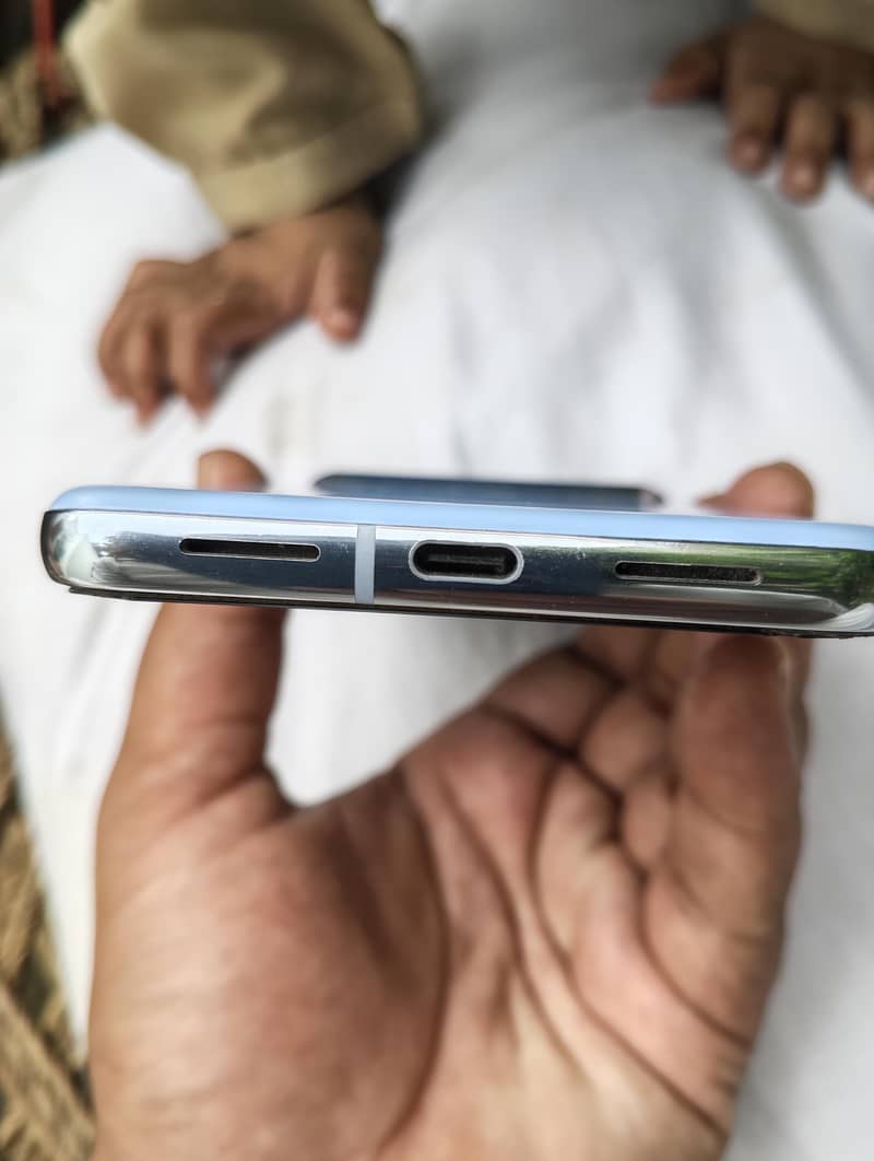 Google Pixel 8 Pro 3