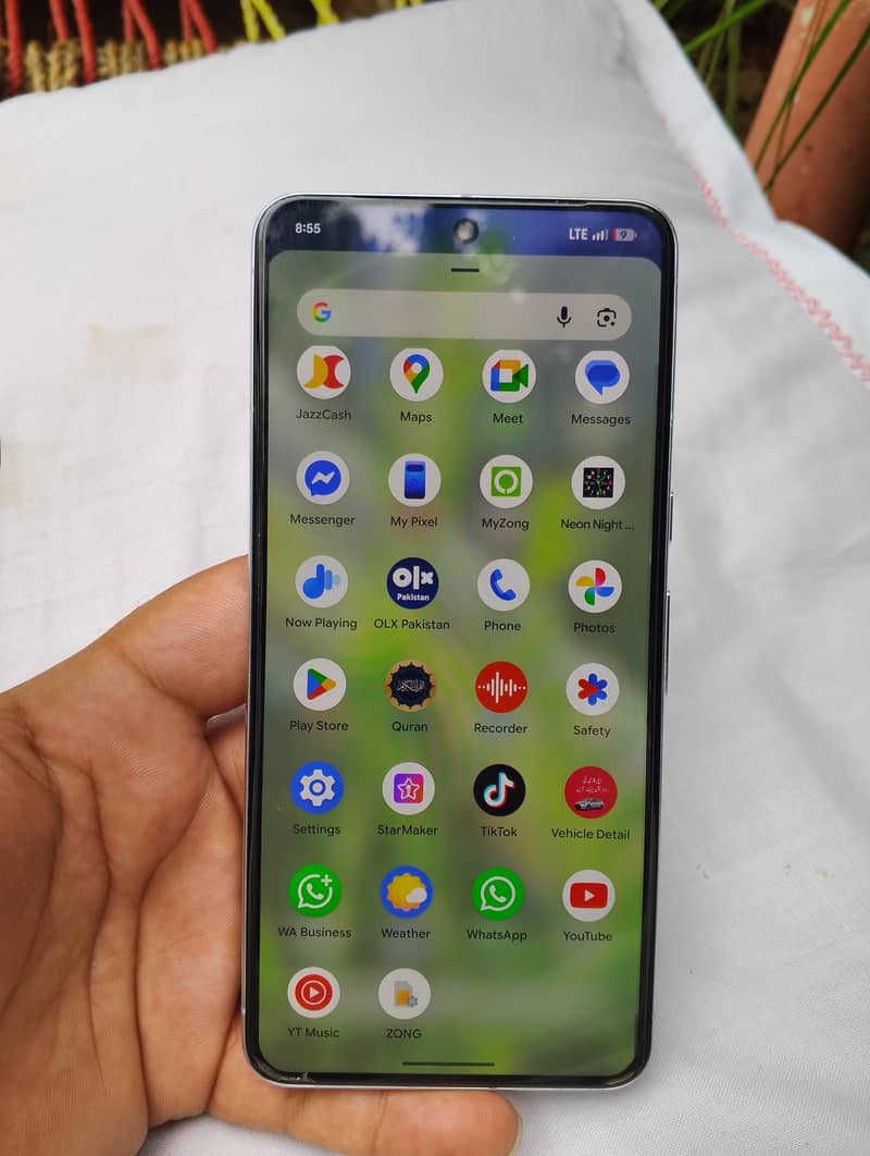 Google Pixel 8 Pro 6