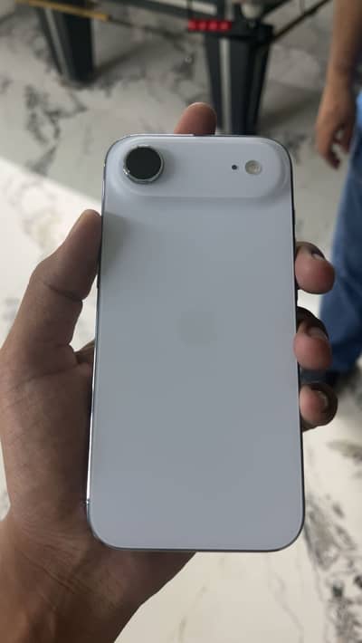 Apple iPhone 17 Pro Max and 17 air