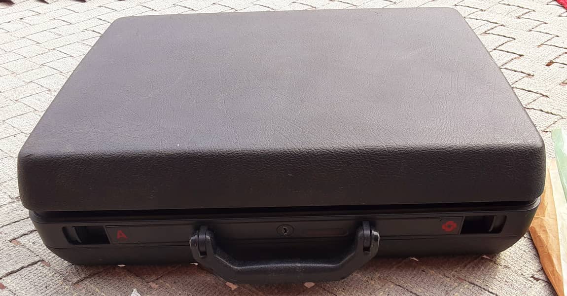 Briefcase Samsonite 1