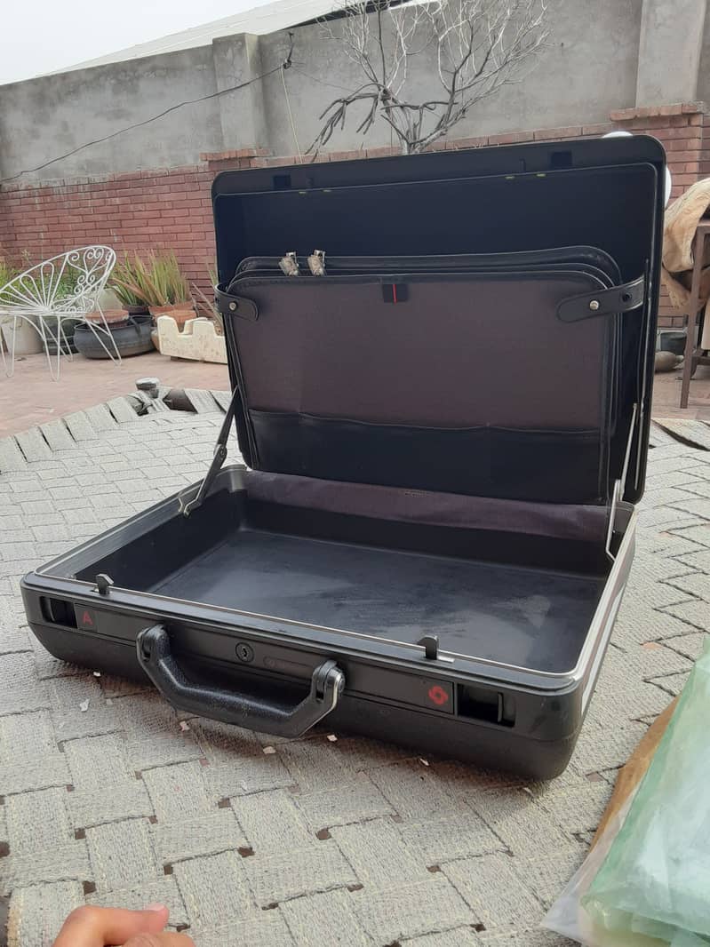 Briefcase Samsonite 3
