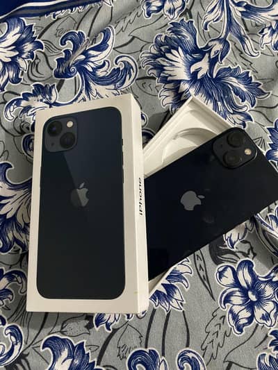 Apple iPhone 13