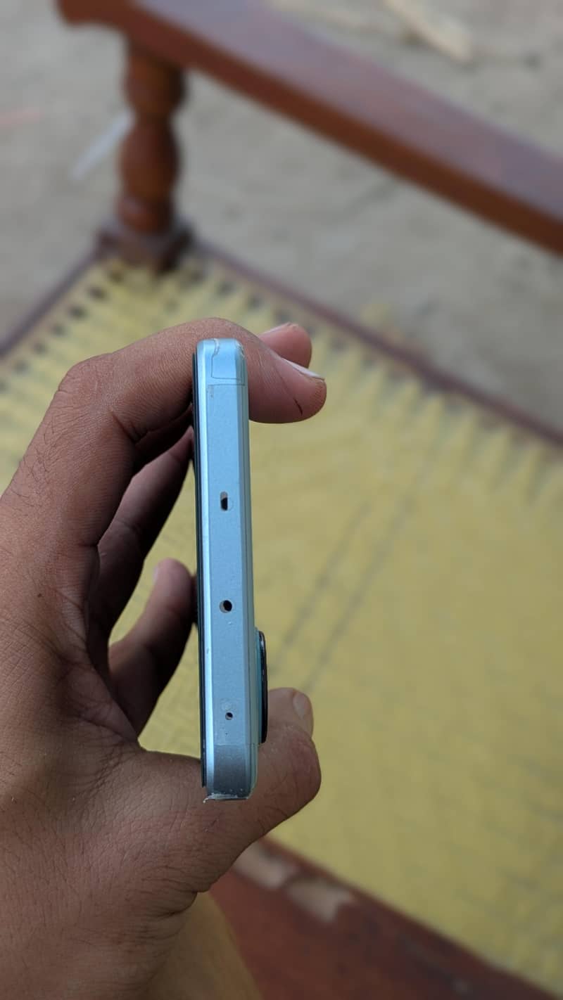 One Plus Ace 2V 6