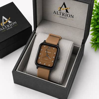 Men's Skin Friendly Strap Watch In Low Price