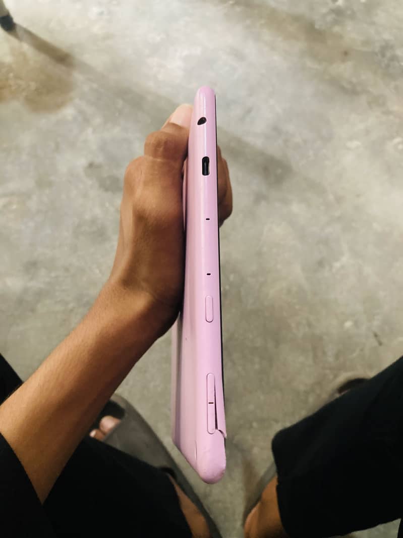 AMAZON TABLET 1