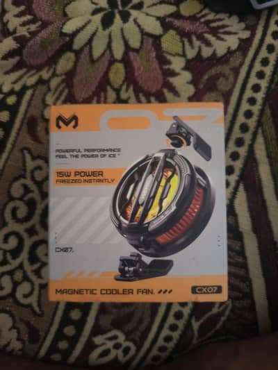 Memo CX07 Magnetic Cooler Fan Powerful Semiconductor cooling for game