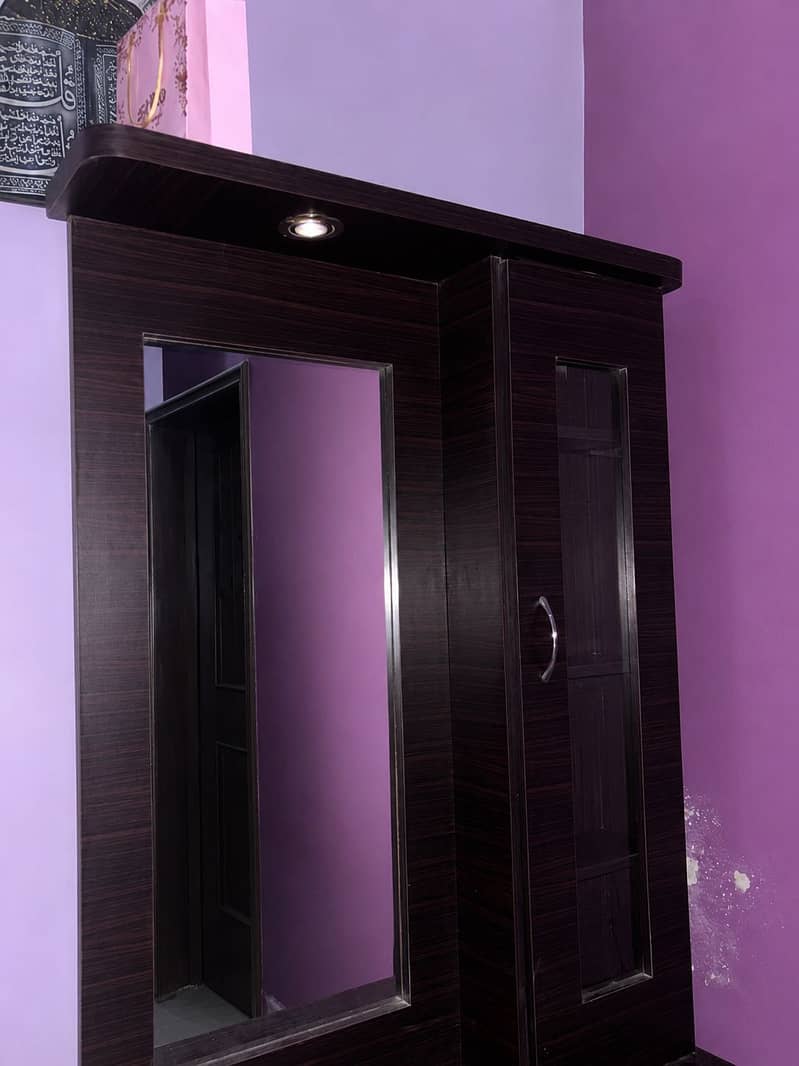 Dressing table 0