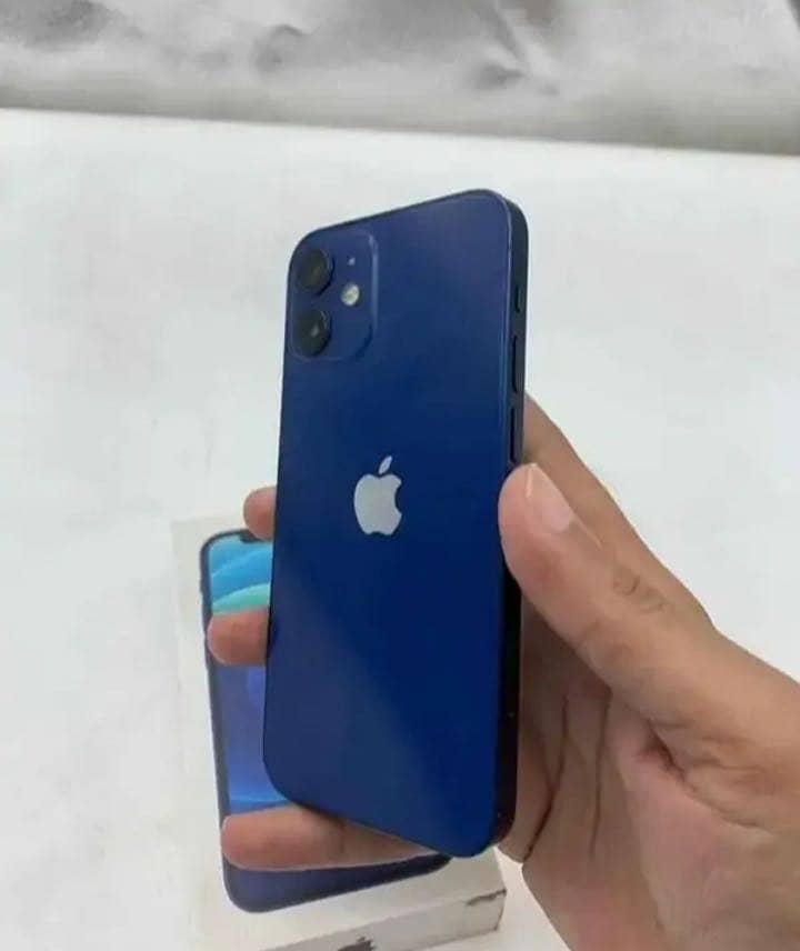 Apple iPhone 12 mini 3