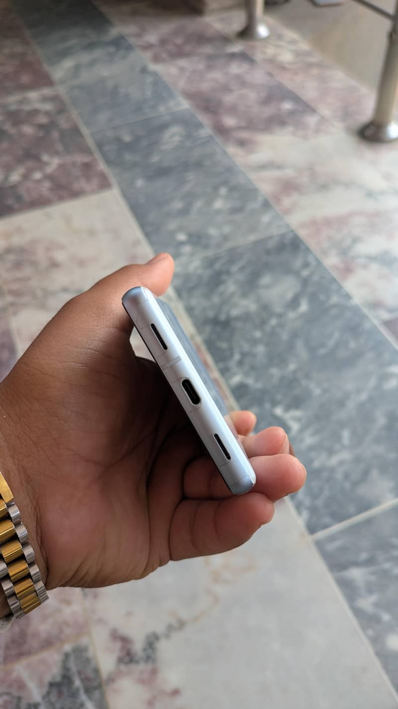 Google Pixel 7a 6