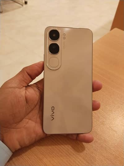 Vivo Y200