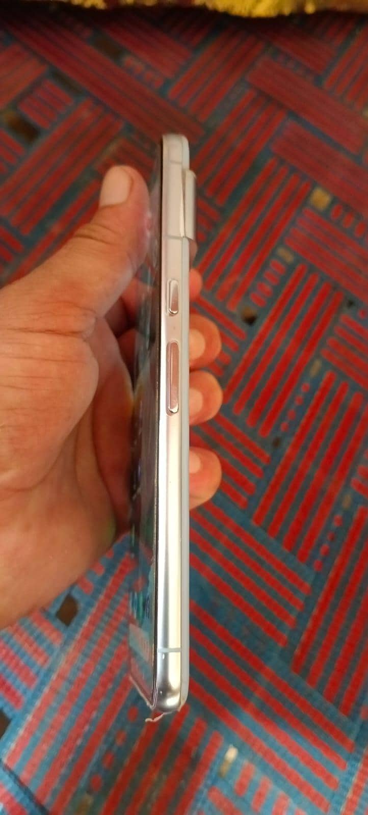 Google Pixel 8 Pro 2