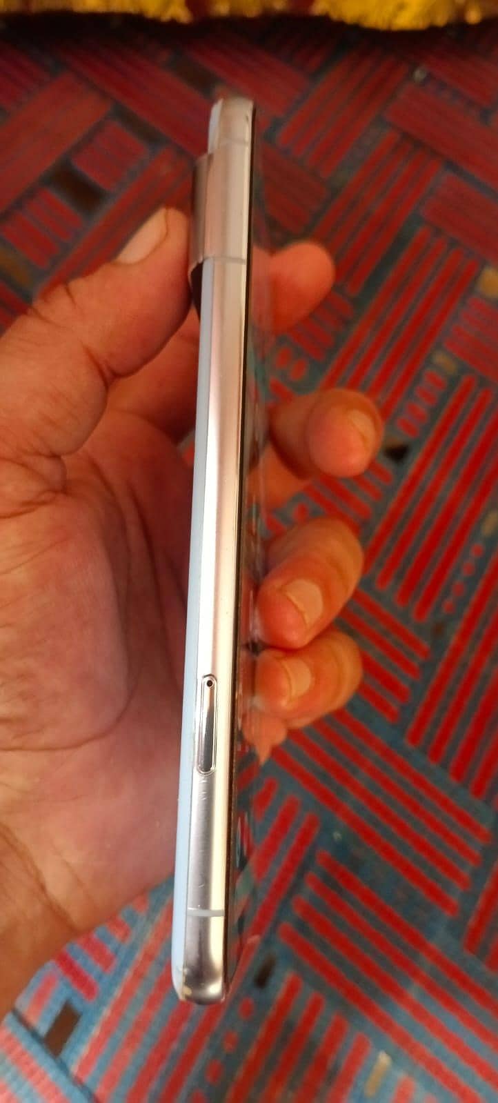 Google Pixel 8 Pro 6