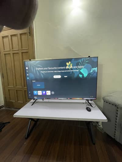Samsung 55” Crystal UHD 4K Smart TV – Model UA55CU7000U