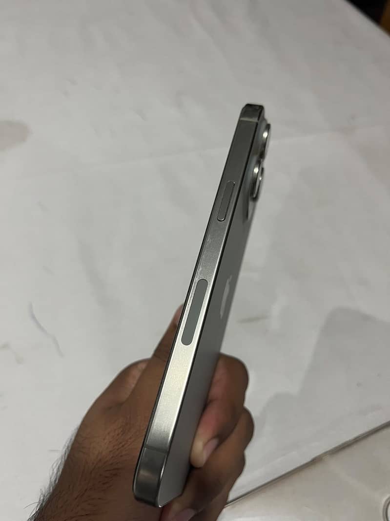 Iphone 15 pro max 2