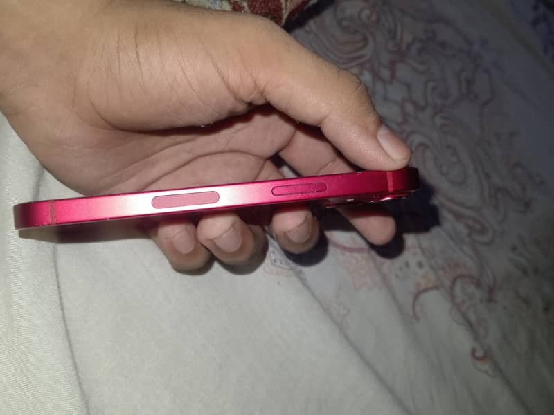 Apple iPhone 13 mini 4