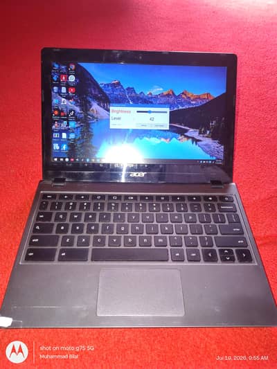 accer Chromebook window variation 4 gb ram and 16 gb rom