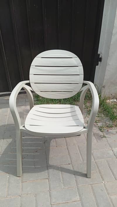 4 Saab Brand Chairs