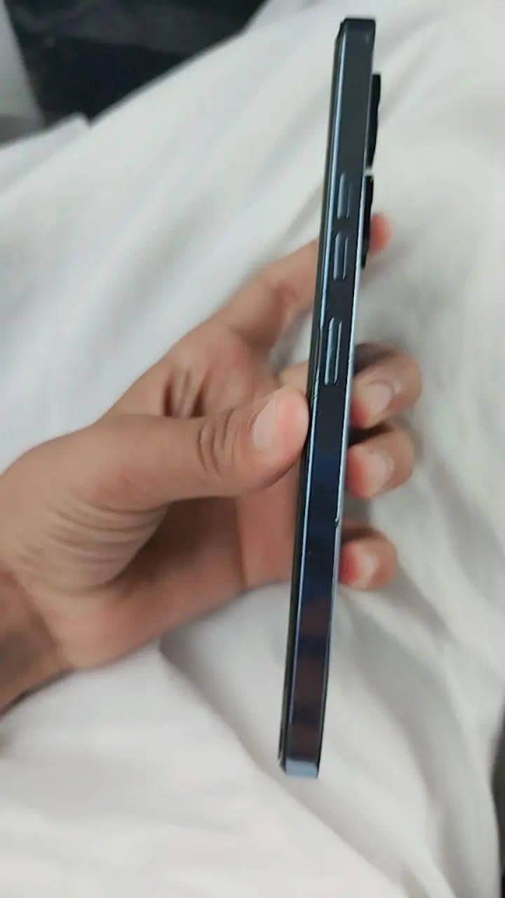 Tecno CAMON 20 2