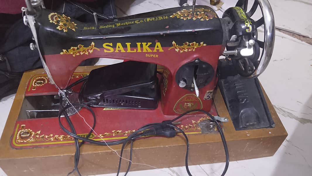 Salika sewing machine 4