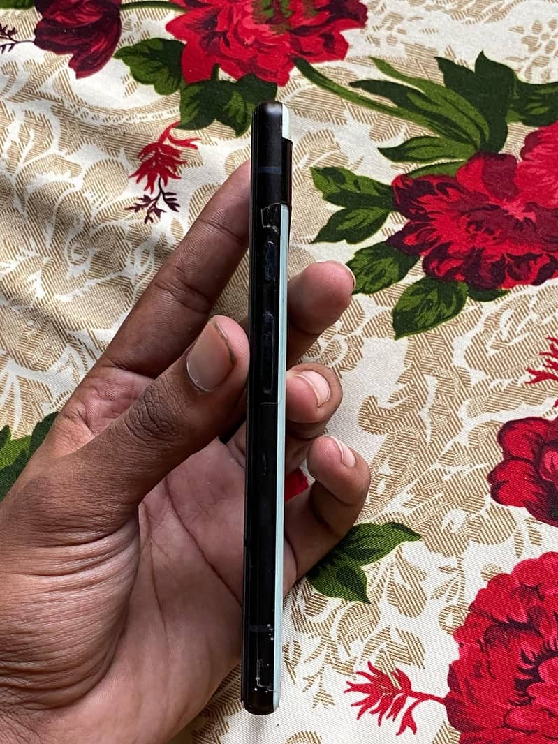 Google Pixel 6a 1