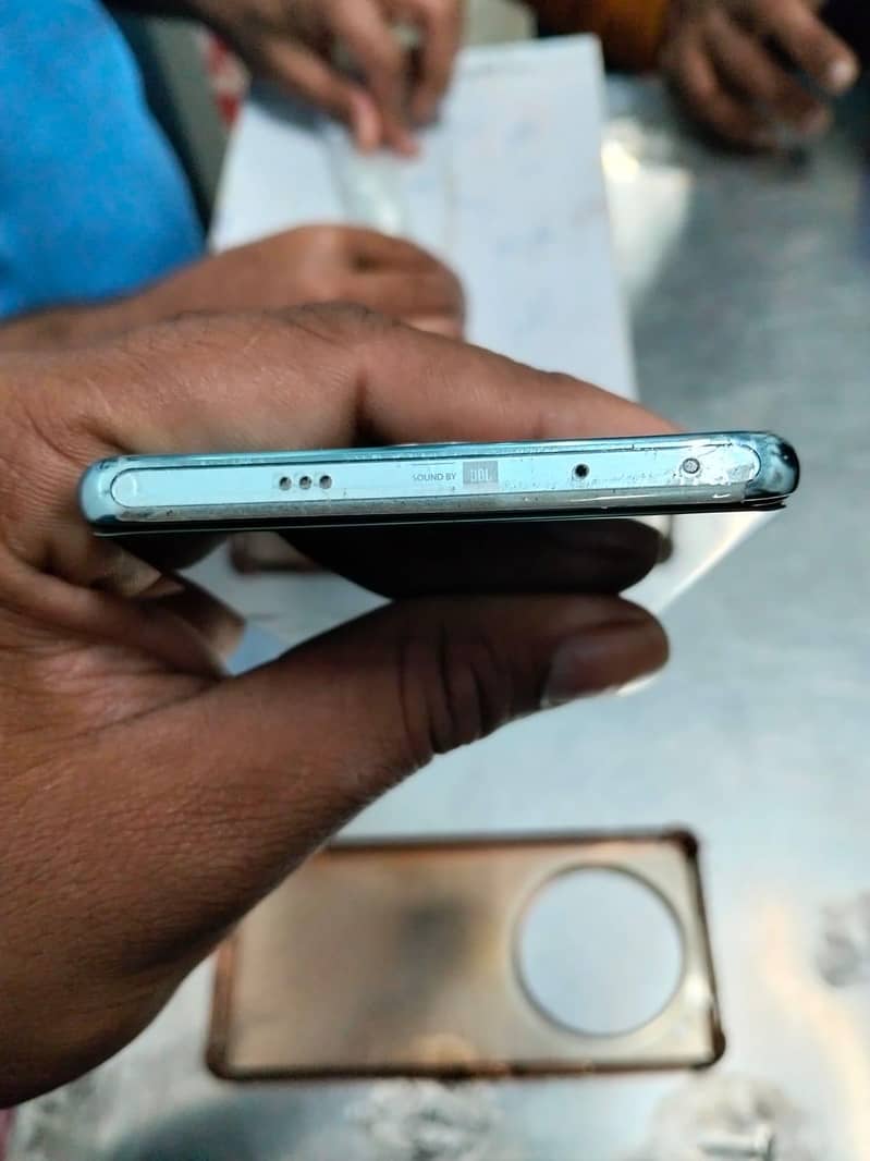 Infinix Zero 40 4