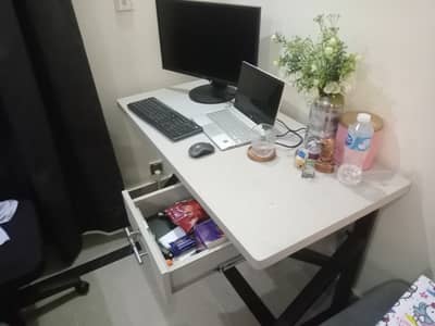 Almost New study table / office table for sale