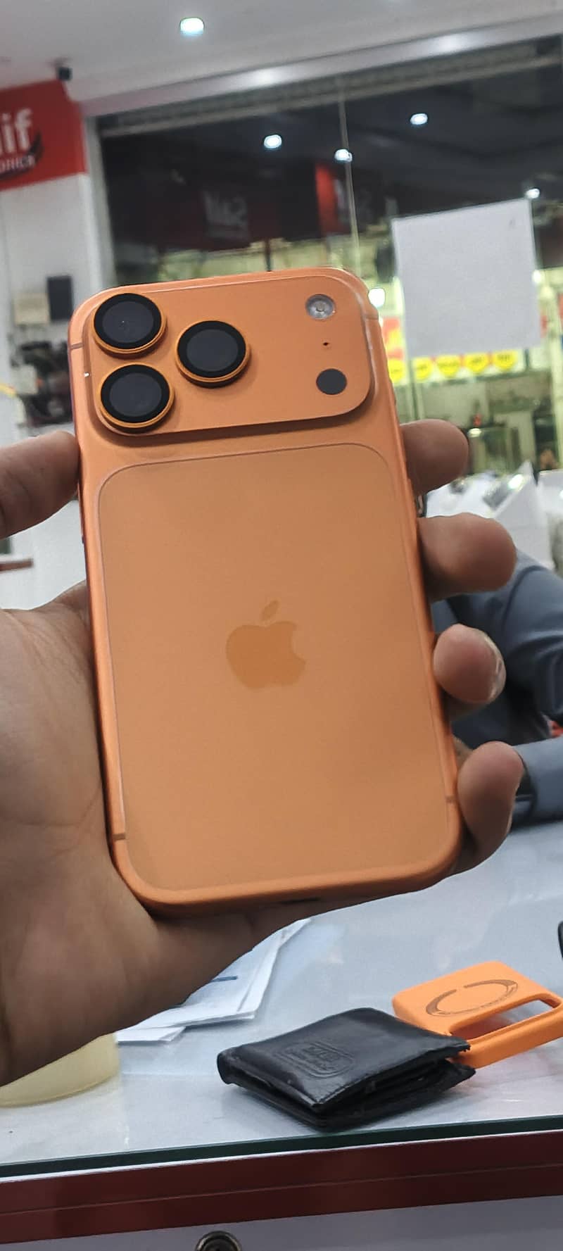 apple iphone 17 pro 3
