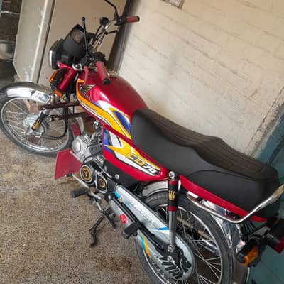 NEW HONDA CD 70 2025 model