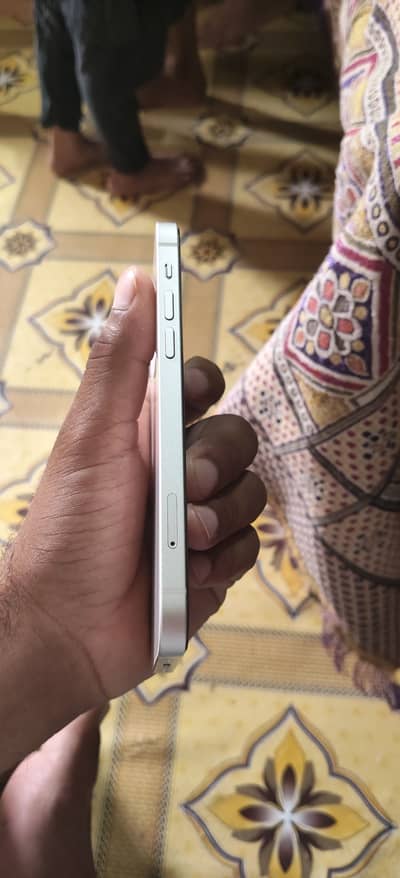 Apple iPhone 12 fanal price seruas boyz rabta